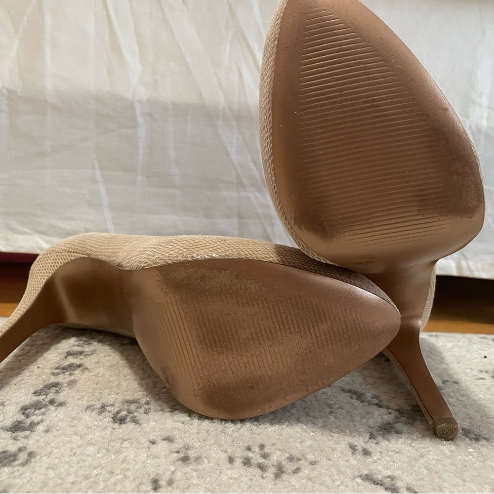 BCBGeneration Nude Snakeskin Heels (size 8) - Picture 6 of 7